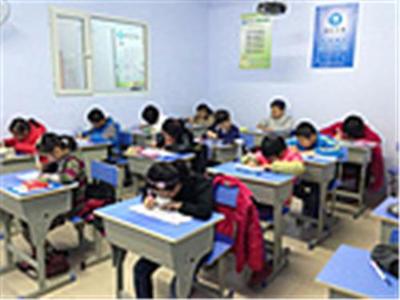 武漢滴水學(xué)堂教育咨詢 專業(yè)化產(chǎn)品助力教育咨詢發(fā)展